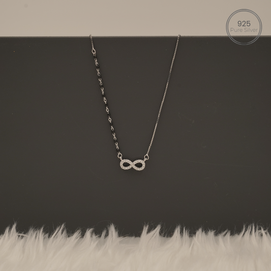 Elegant 925 Silver Loop Chain Necklace